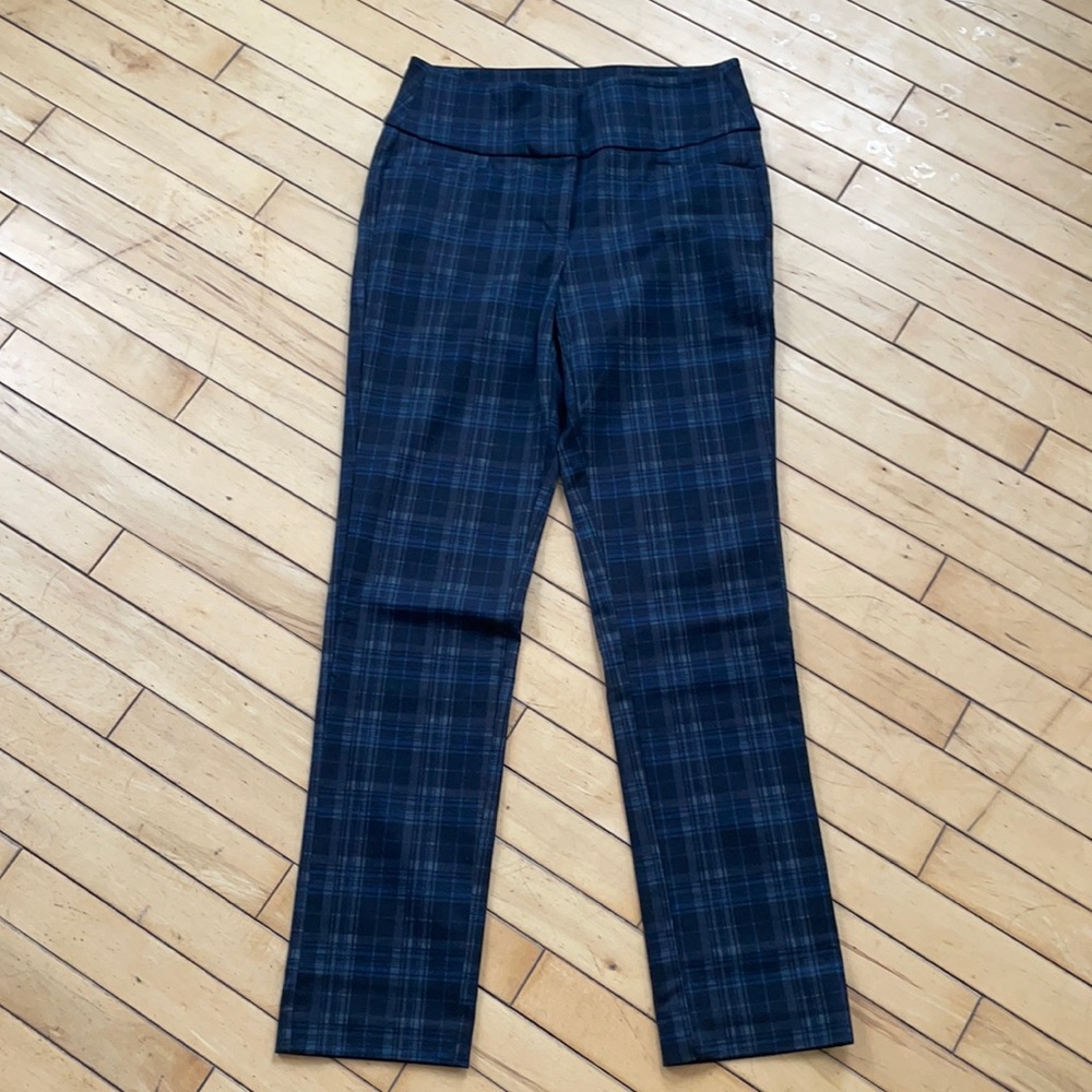 Suzy Shier dress pants